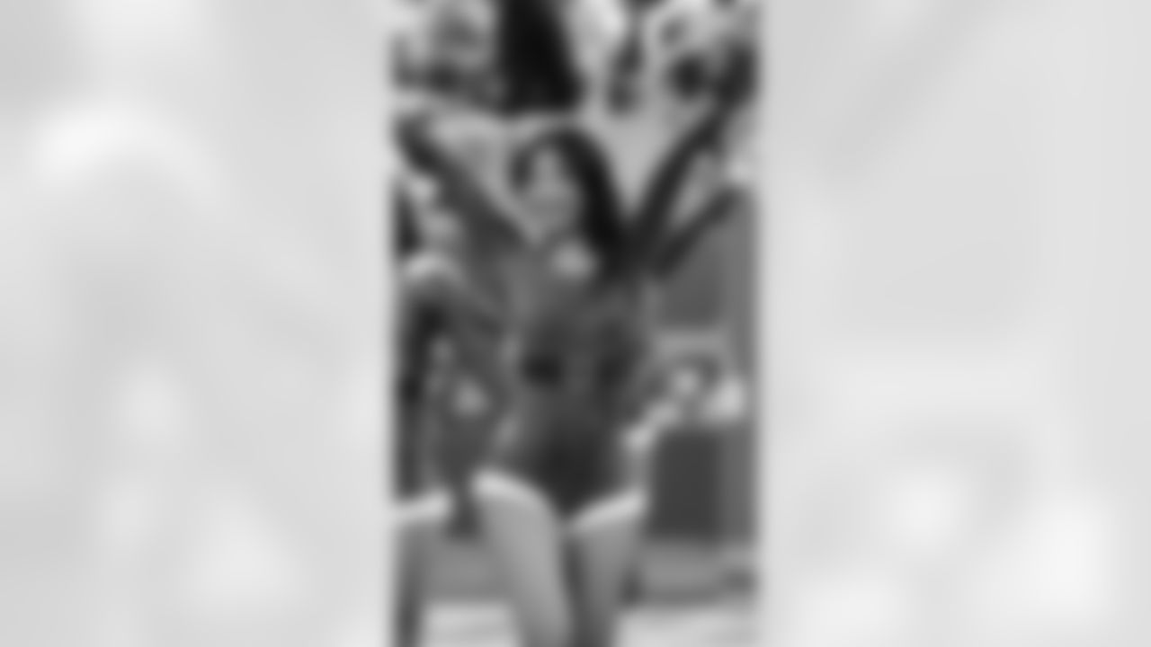 49ers Gold Rush Cheerleaders