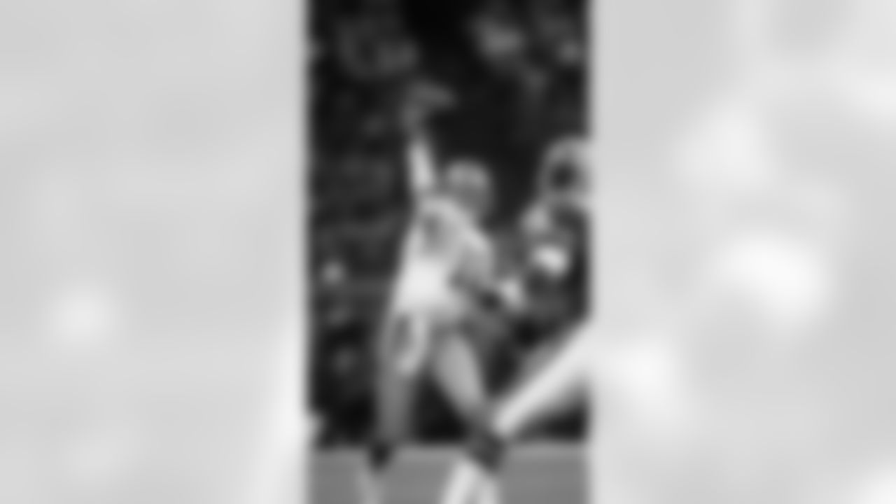 QB Joe Montana