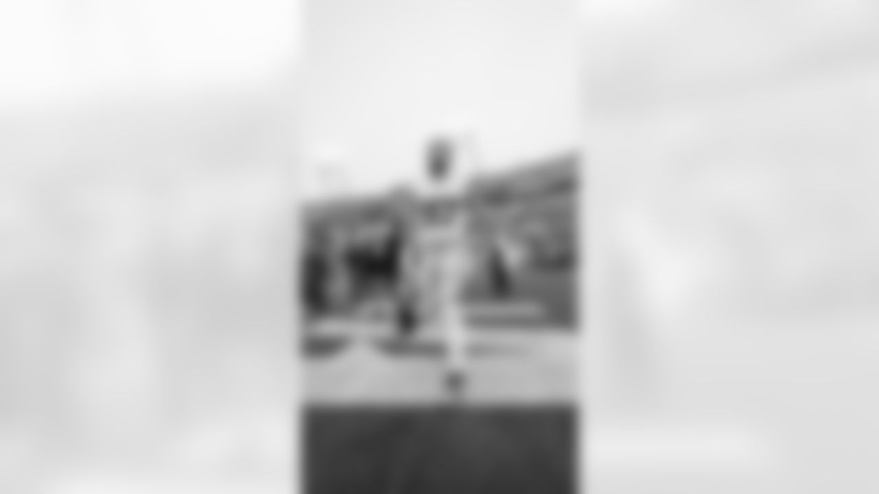 DL Nick Bosa