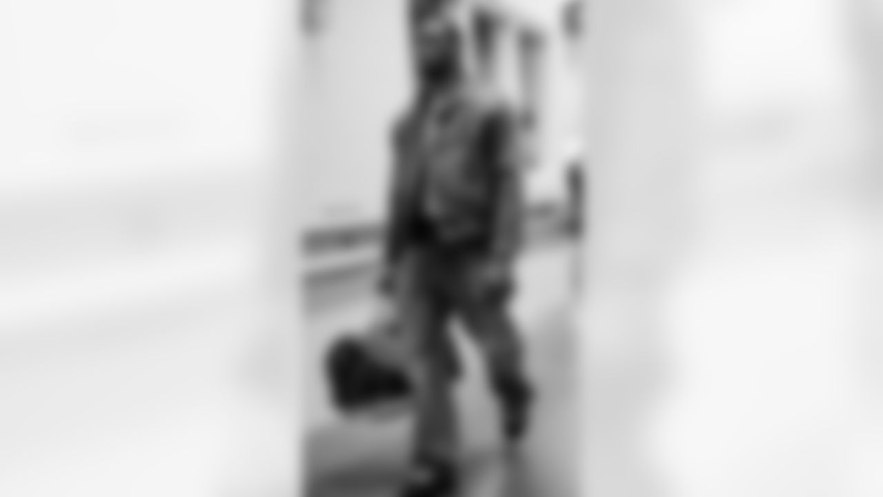 CB Darrell Luter Jr.