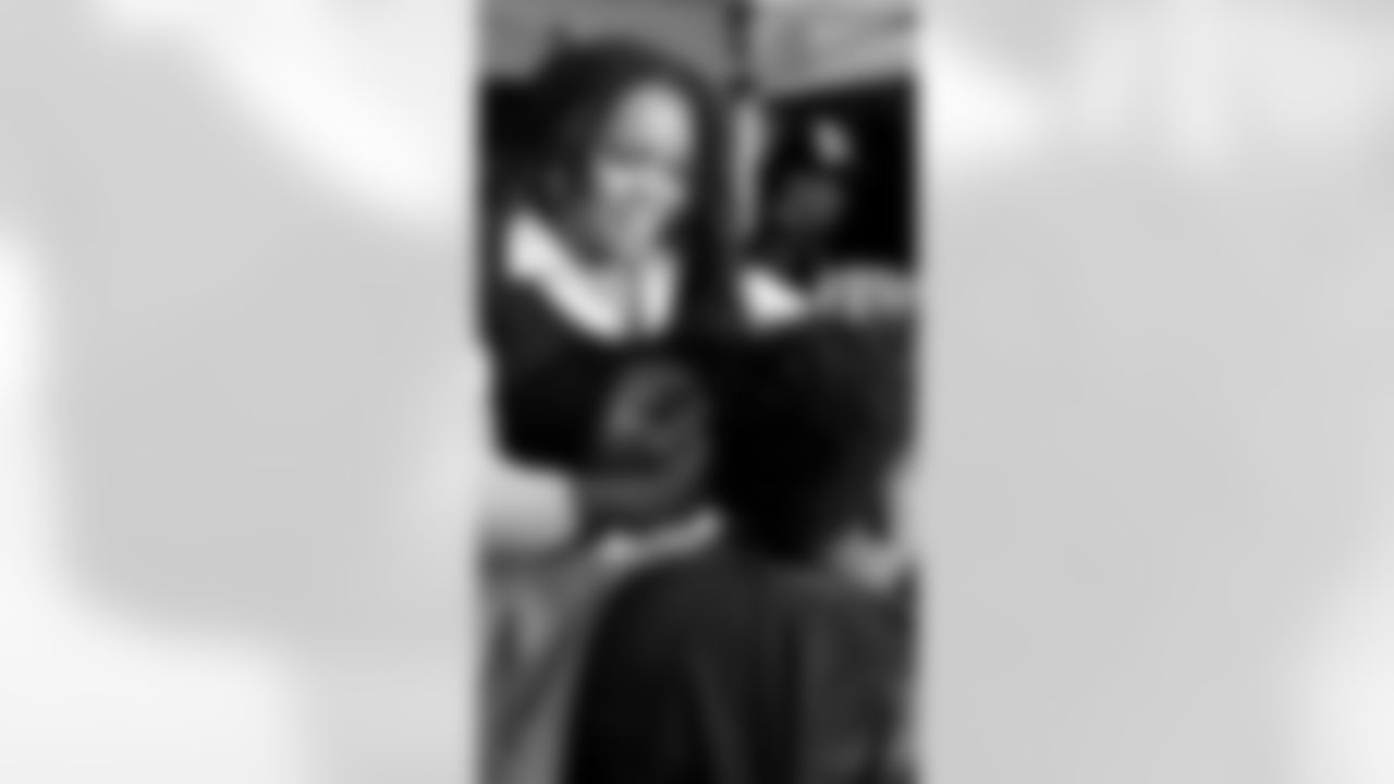 Curtis Robinson Hosts "A Cut Above" Wellness Event for Kids' Health & Vision