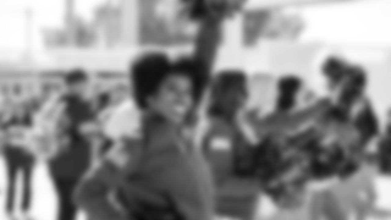 Gold Rush Cheerleaders