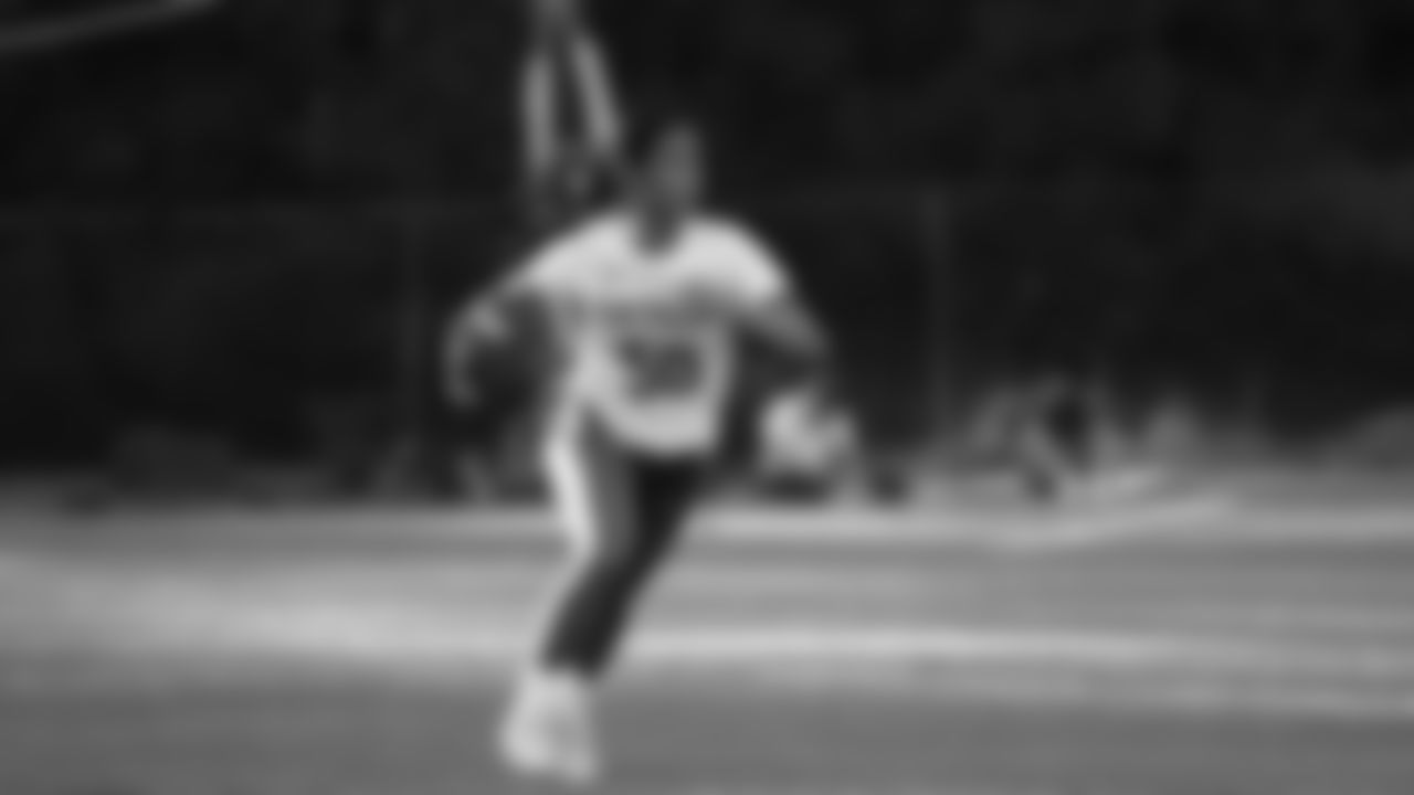 49ers FLAG Hosts a Takeover at Menlo School