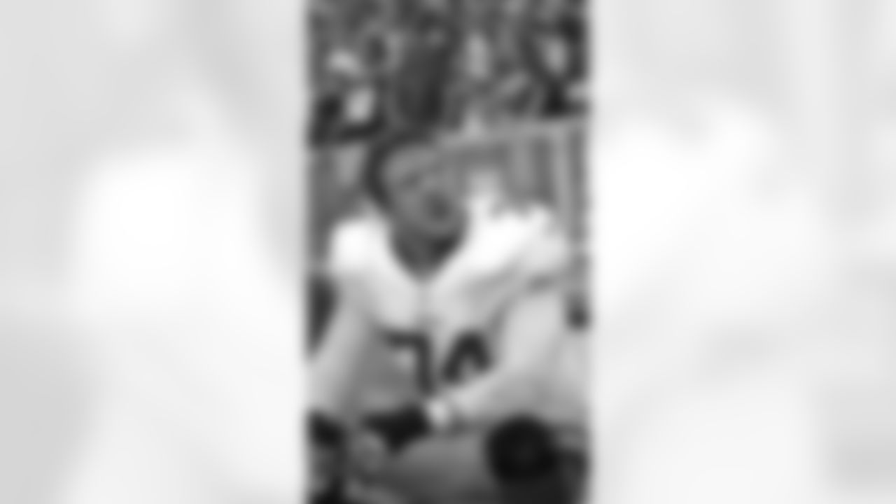 OL Joe Staley