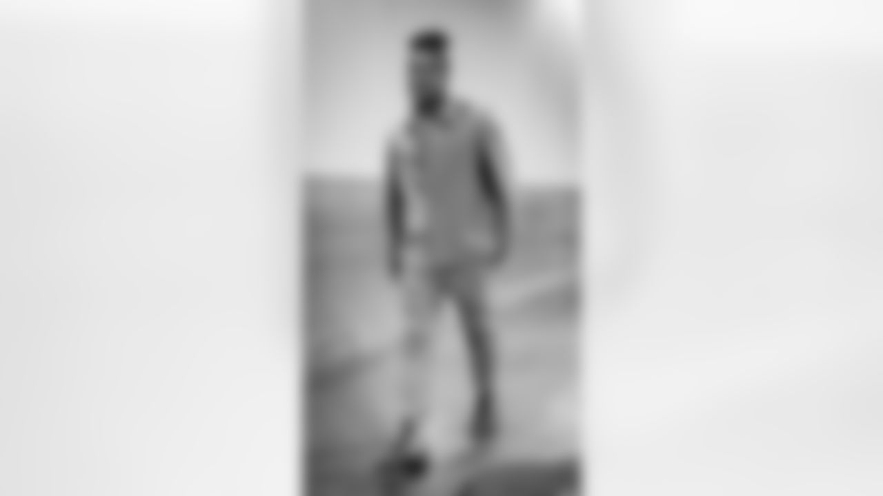 WR Demarcus Robinson