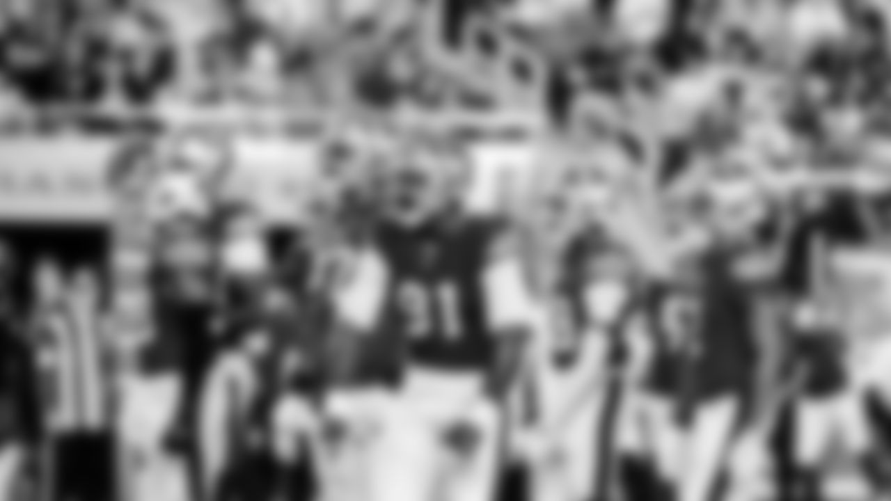 DL Sam Okuayinonu