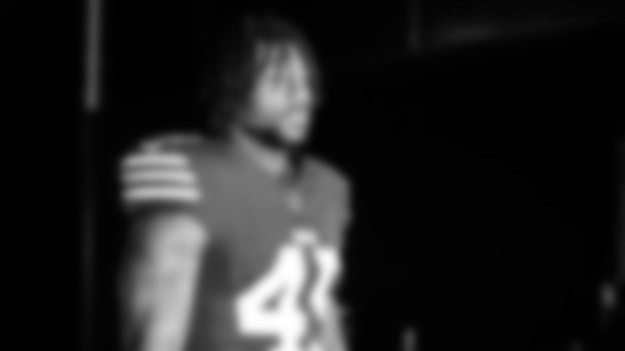 LB Nick Martin