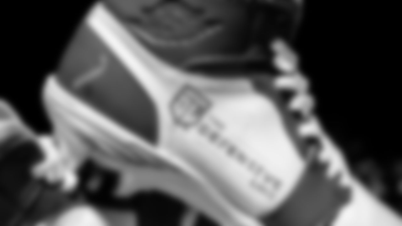 LB Curtis Robinson - The Defensive Line