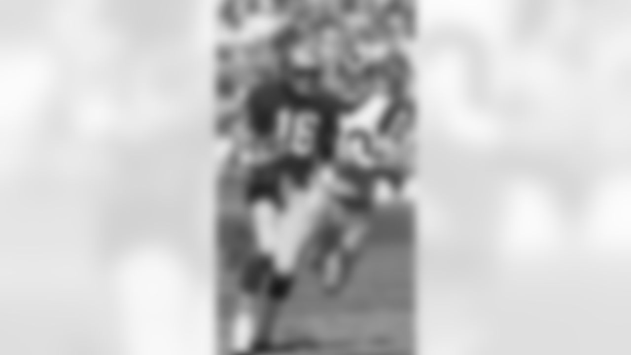 QB Joe Montana