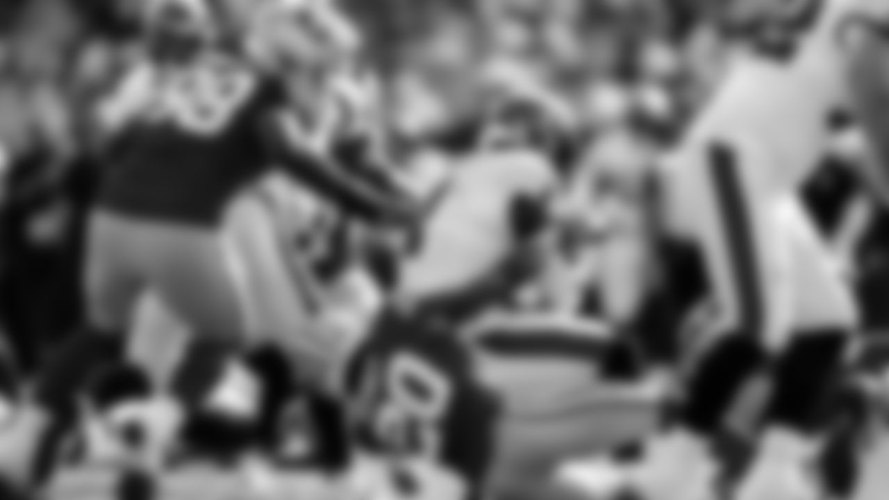 DL Mykel Williams, CB Upton Stout