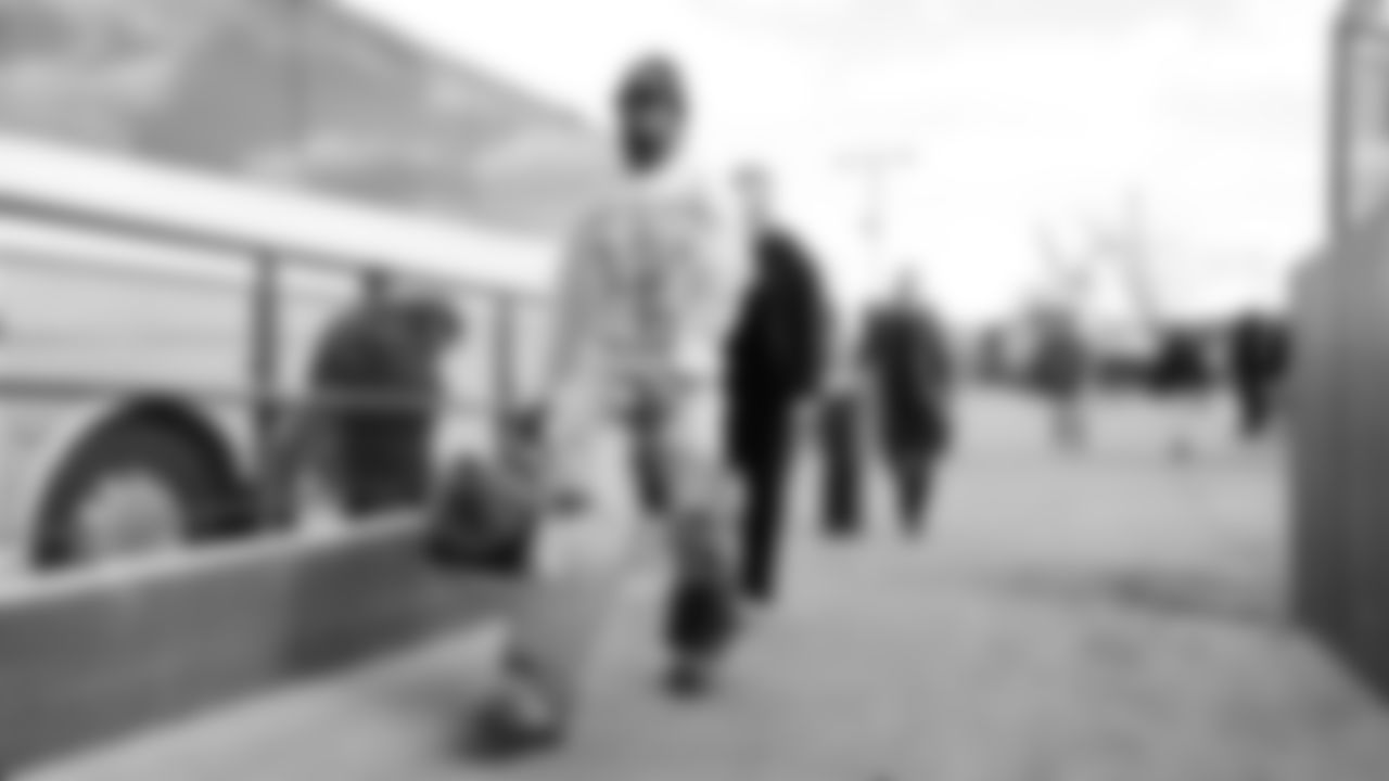 CB Darrell Luter Jr.