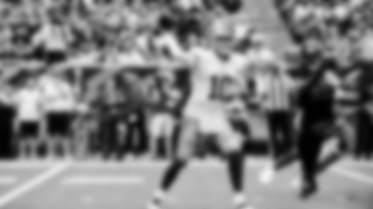 QB Mac Jones