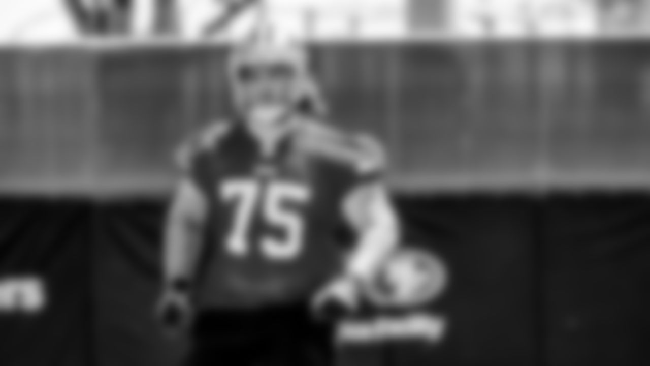 OL Connor Colby
