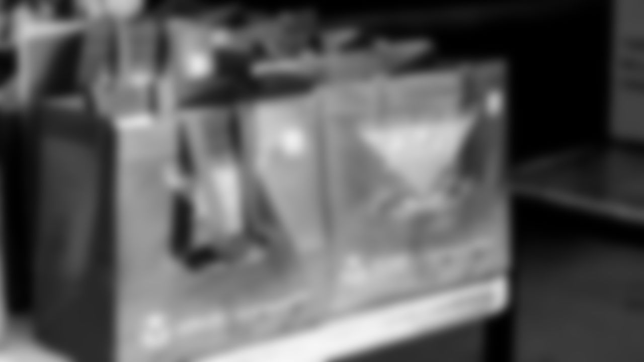 Curtis Robinson Hosts "A Cut Above" Wellness Event for Kids' Health & Vision