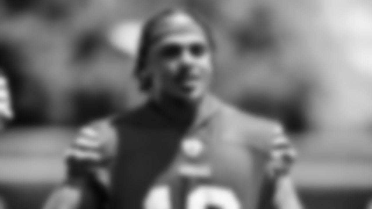 WR Jacob Cowing
