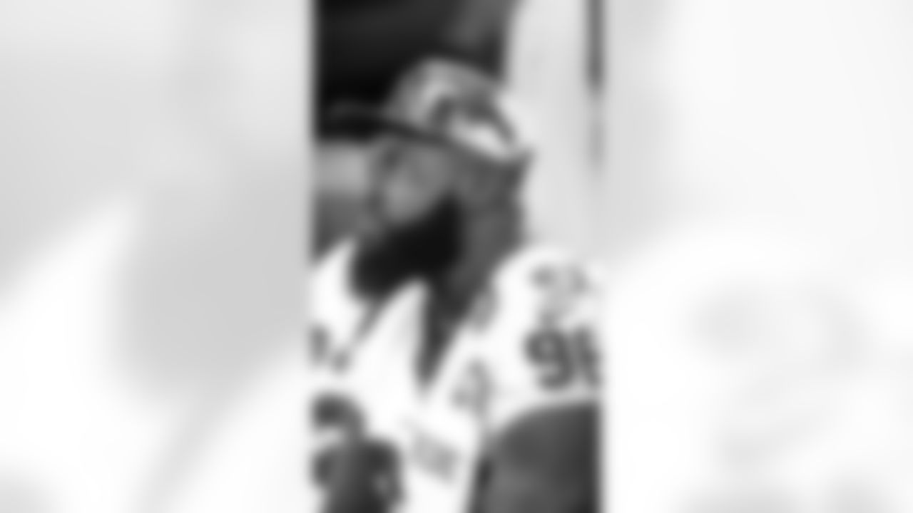 DL Maliek Collins
