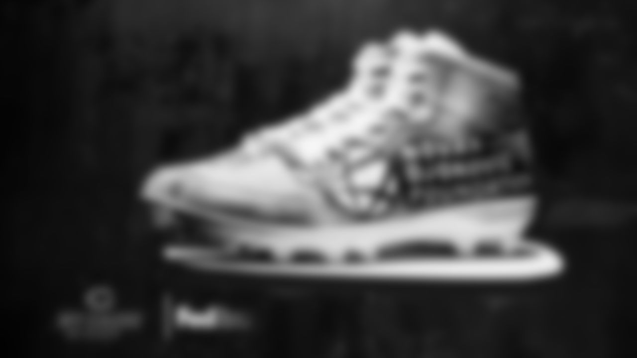 TE Nikola Kalinic

Novak Djokovic Foundation