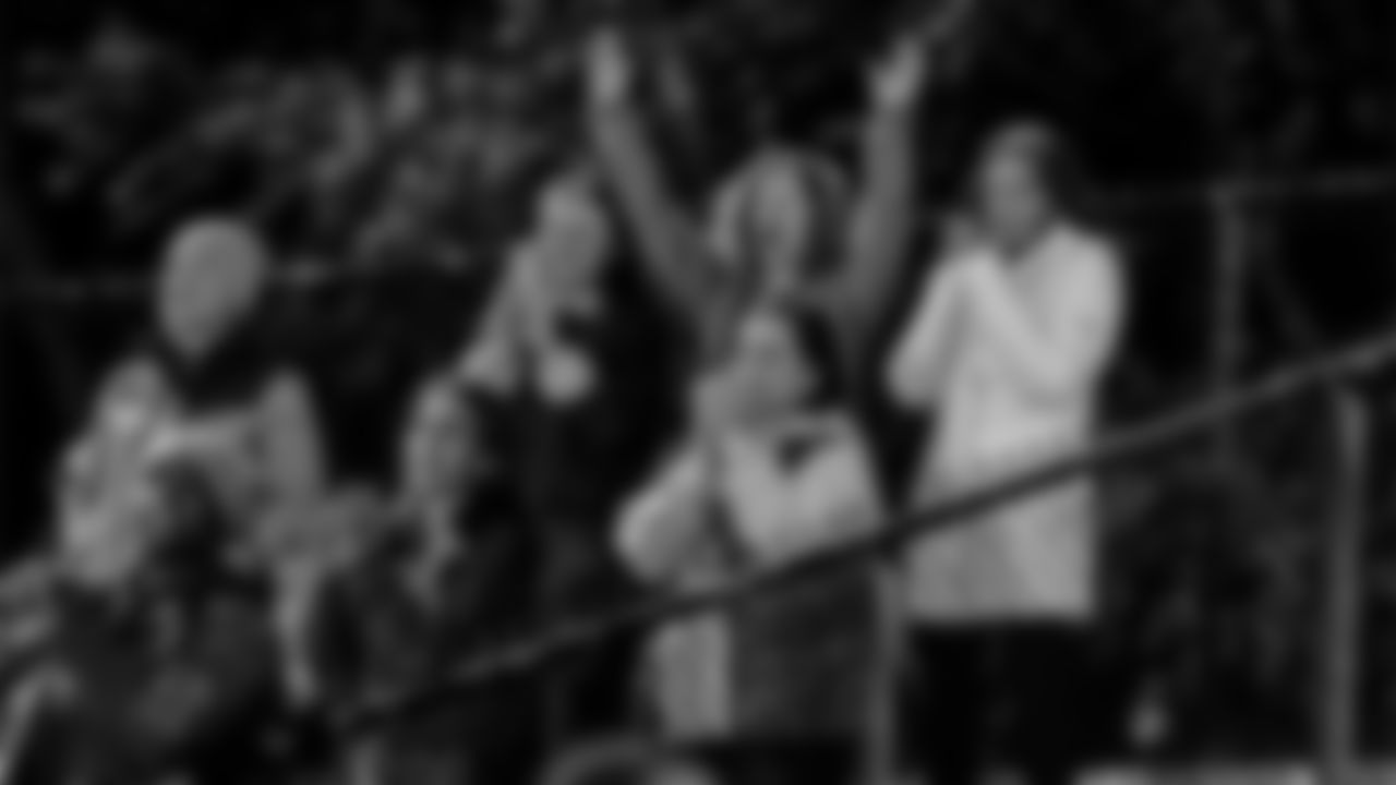 Community _0005__JF21288.jpg