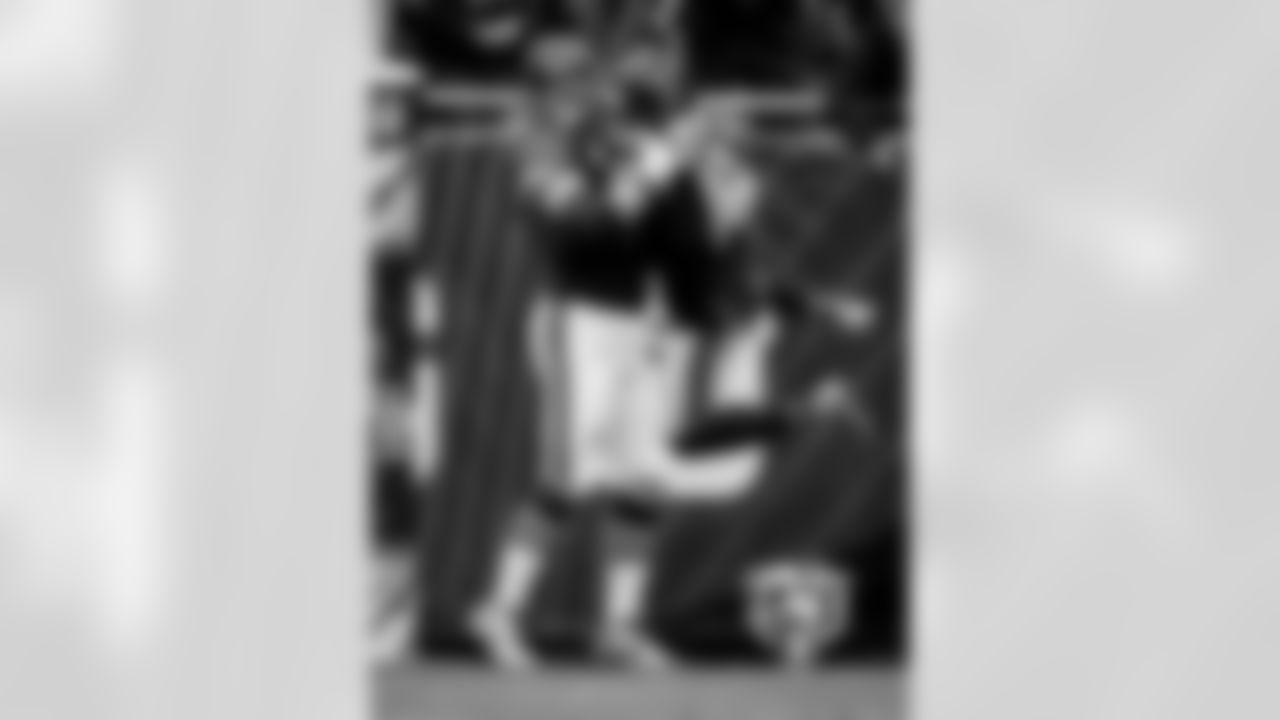 2026_Thuney_Protector_Award_007