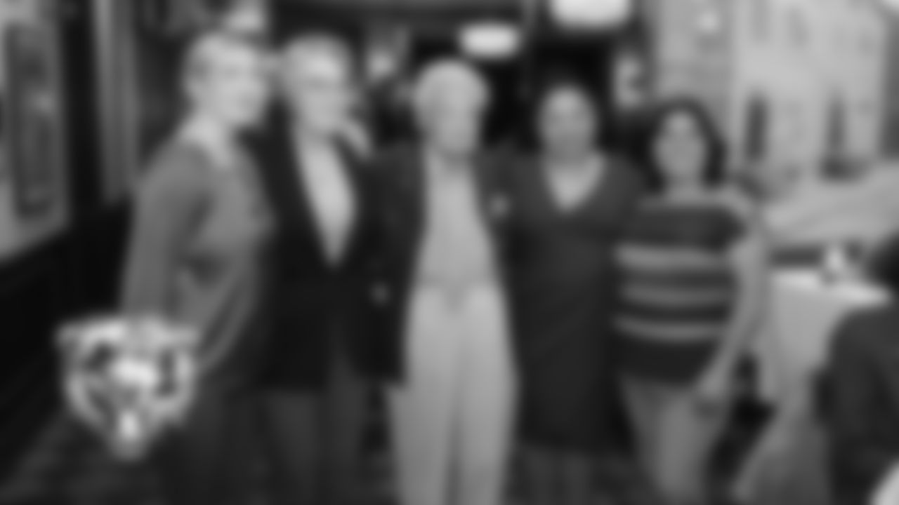 The Bears' women in service dinner featured interviews conducted by team reporter Lauren Screeden, including conversations with two remarkable military women, 101-year-old World War II Veteran Bette Horstman and Brigadier General Antoinette Gant.
