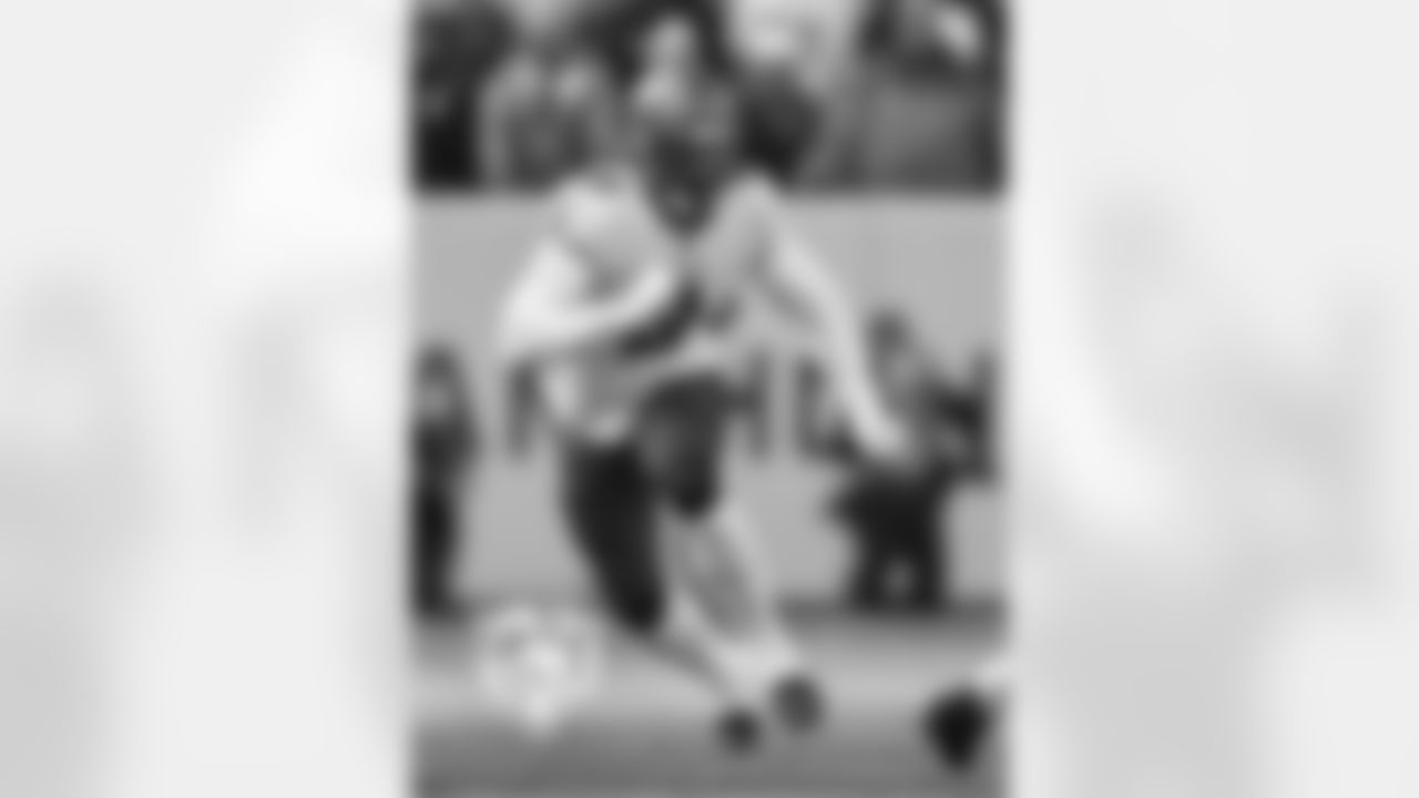 Joe-Tryon-Shoyinka-06