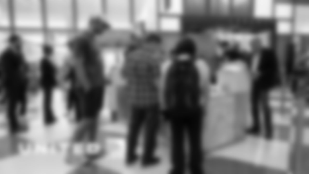 kmet-united-02