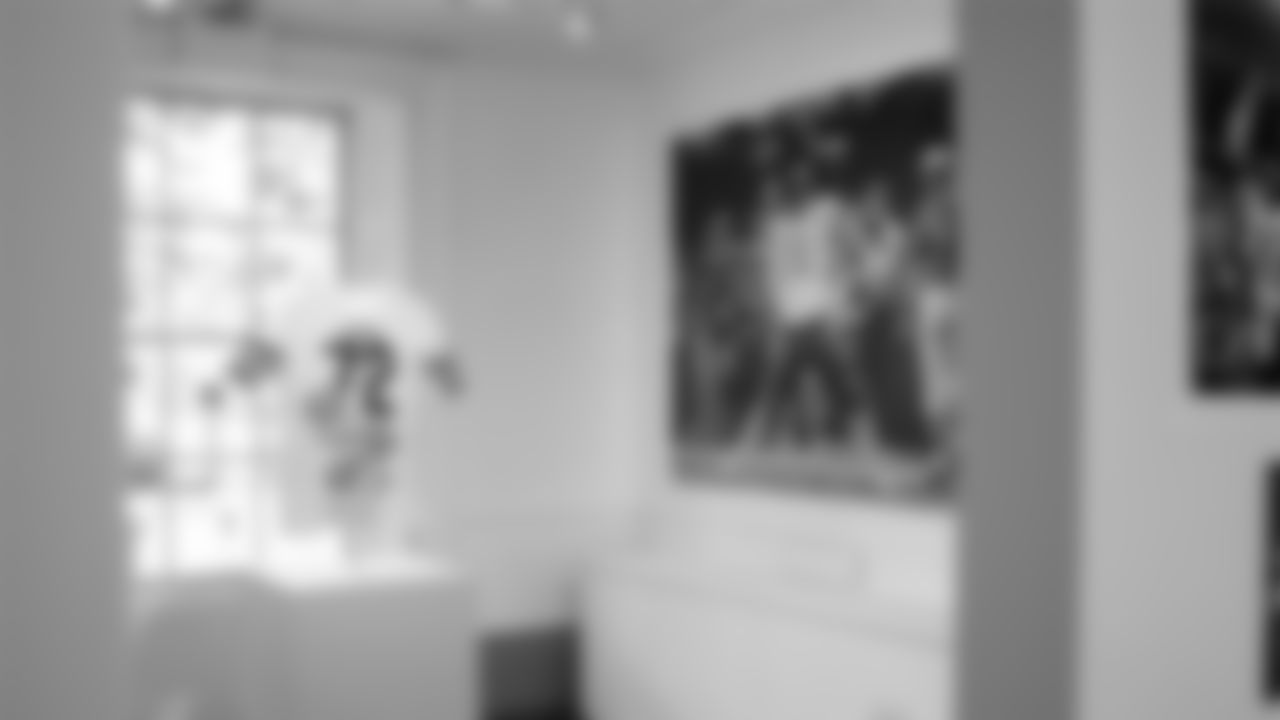 Christian Jeffery 10.9.25 _0025_CJ Gallery Set Up Edited FULL_22.jpg