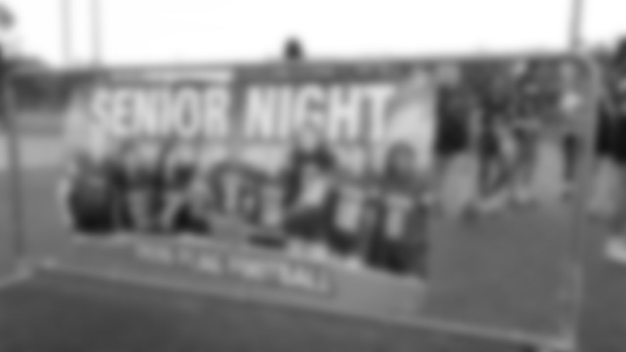 Senior Night _0025__MJ27384.jpg