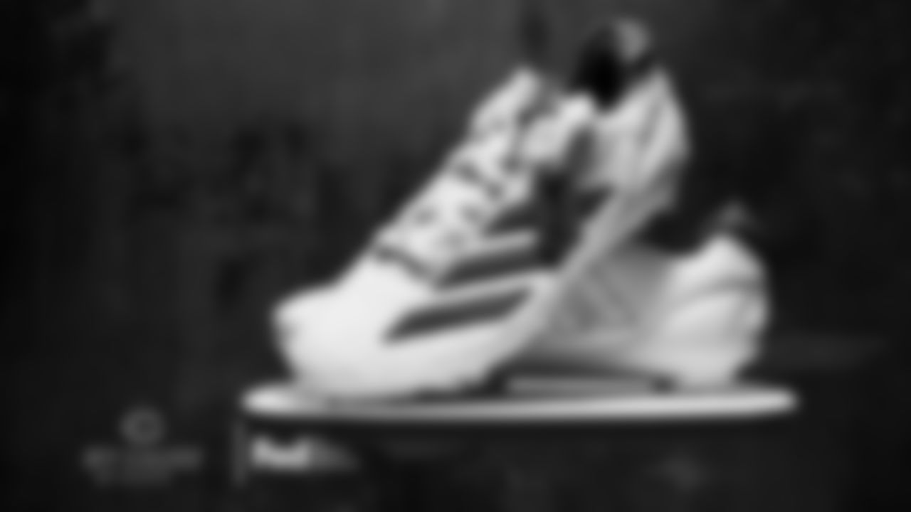 WR Rome Odunze

Operation Gratitude