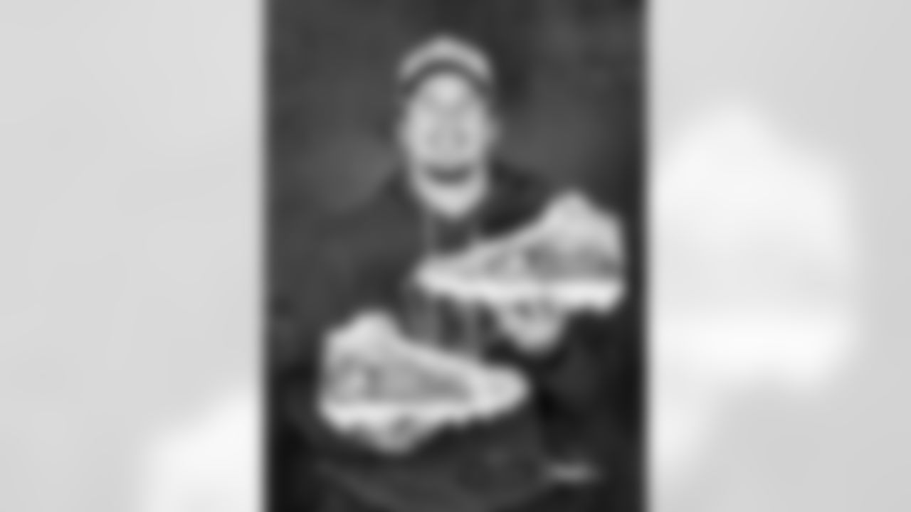 TE Nikola Kalinic

Novak Djokovic Foundation