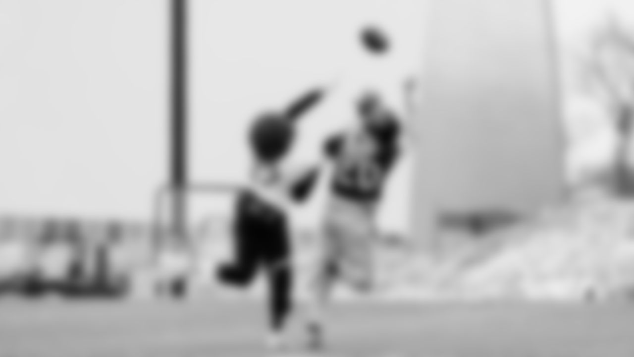 Chicago Bears players and coaches on the field for practice at Halas Hall, Thursday, January 1, 2026, in Lake Forest, Illinois.