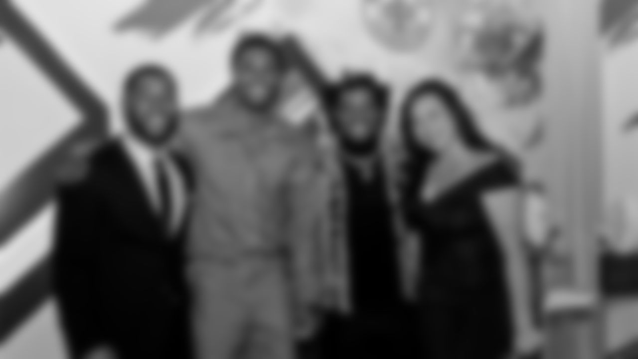 CJGJ Gala _0012__JF18458.jpg