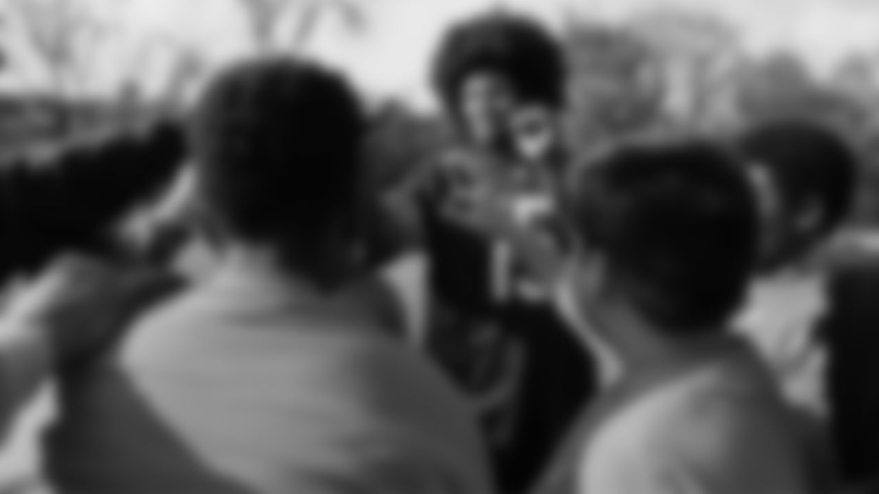 Rome Odunze Community 11.6.25 _0018__MJ19286.jpg