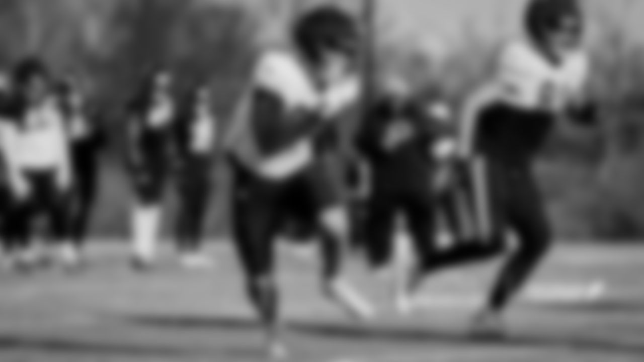 Chicago Bears players and coaches on the field for practice at Halas Hall, Tuesday, December 23, 2025, in Lake Forest, Illinois.