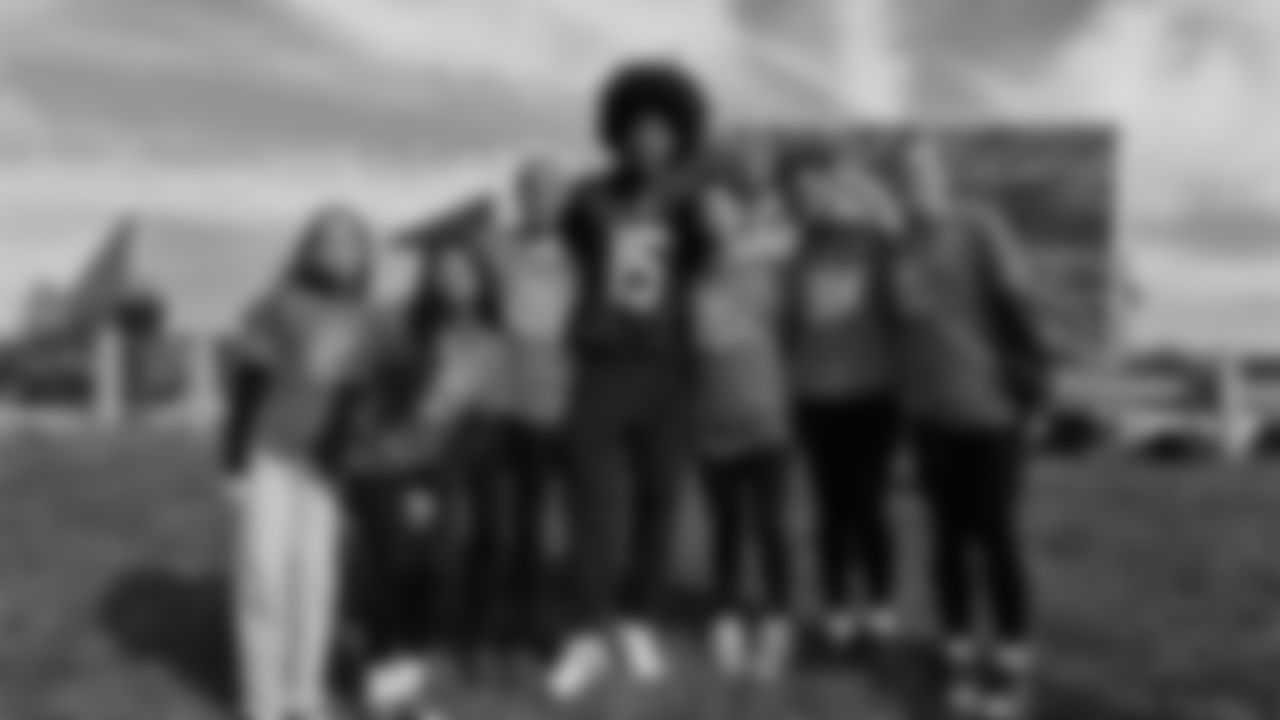 Rome Odunze Community 11.6.25 _0014__MJ19057.jpg