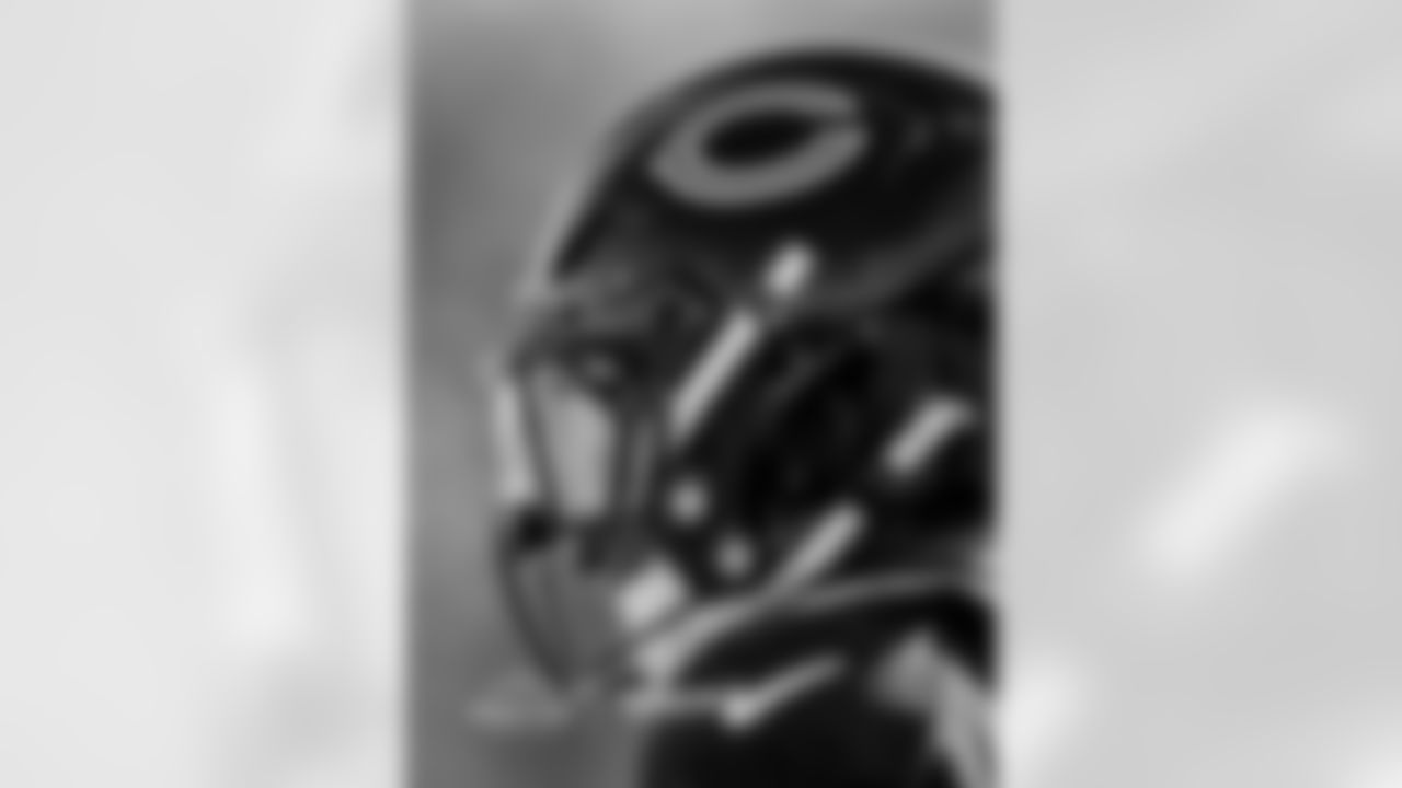 Chicago Bears players and coaches on the field for practice at Halas Hall, Tuesday, December 23, 2025, in Lake Forest, Illinois.