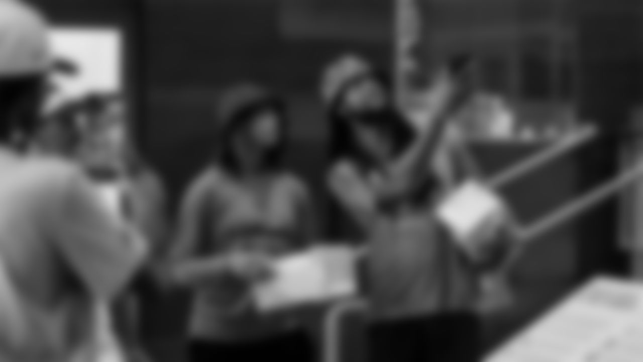 Girls Flag Diaries 8.14.25 _0015__MJ16447.jpg