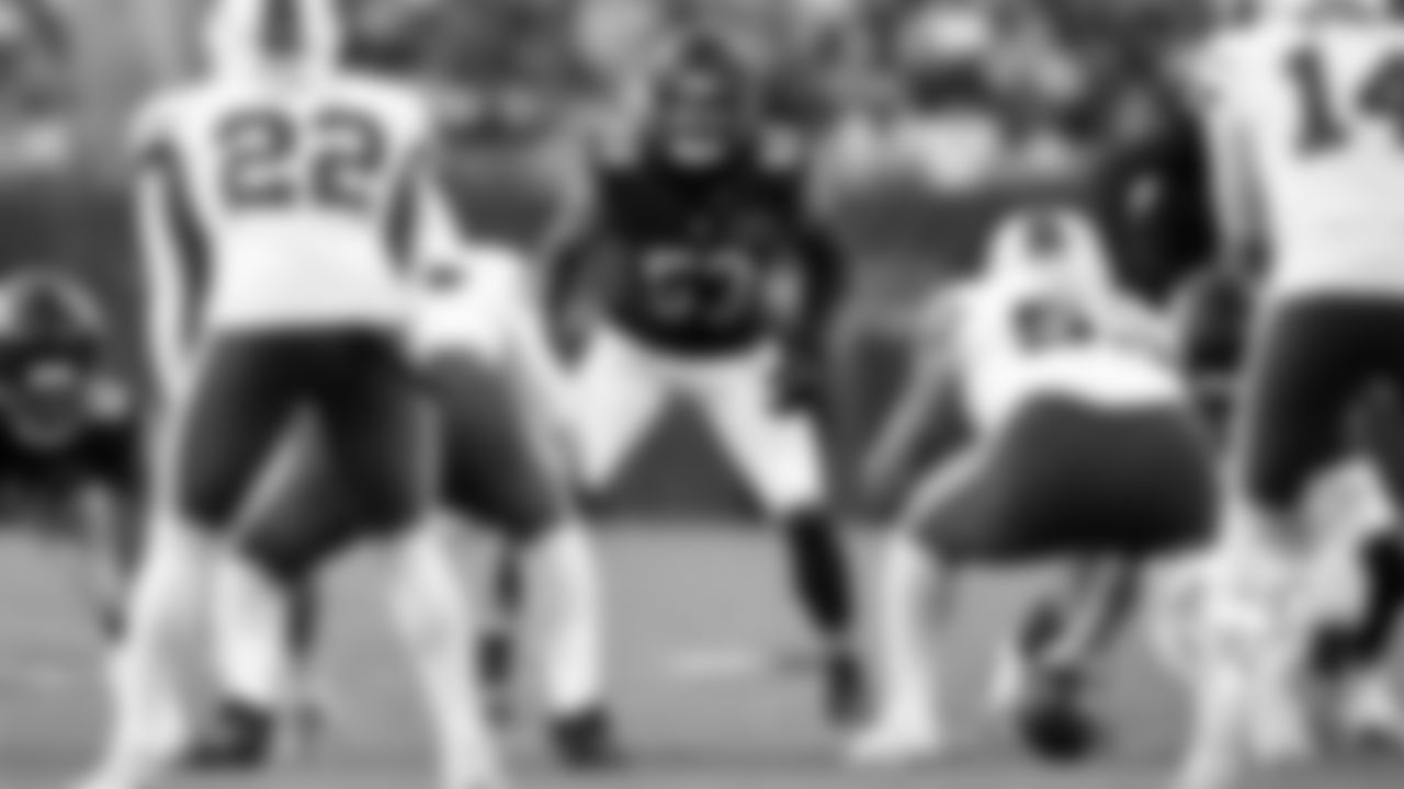 LB T.J. Edwards | #53