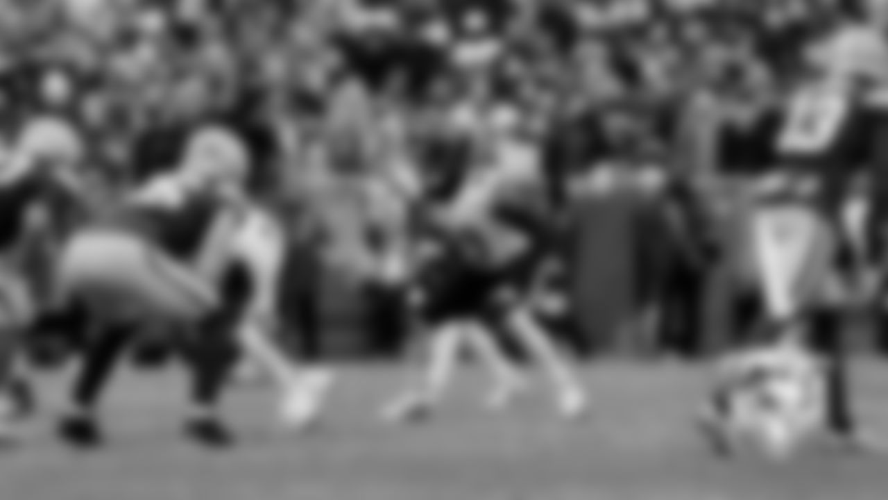 LB Tremaine Edmunds | #49