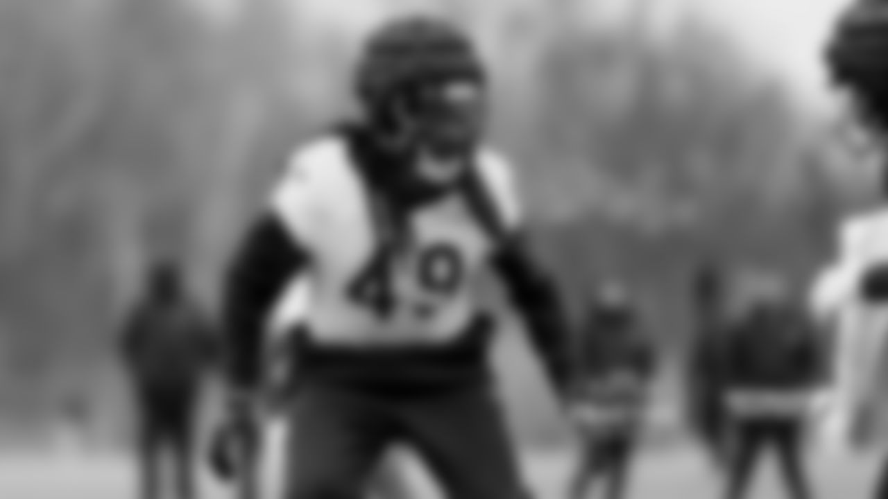 Chicago Bears players and coaches on the field for practice at Halas Hall, Thursday, January 1, 2026, in Lake Forest, Illinois.