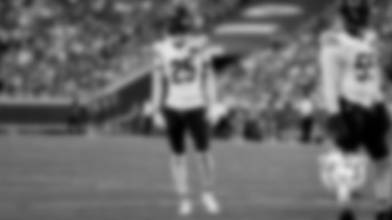 DB Nahshon Wright | #25