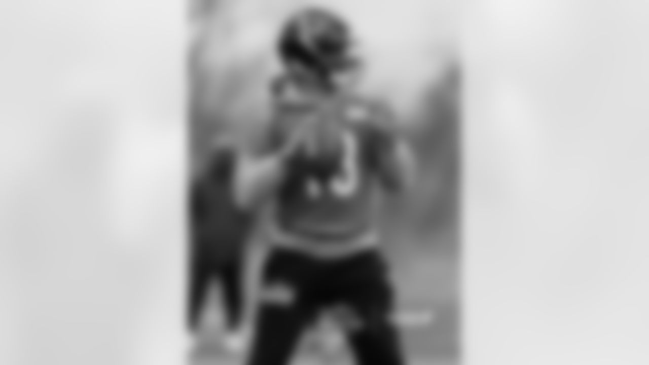 caleb-practice-snaps-01