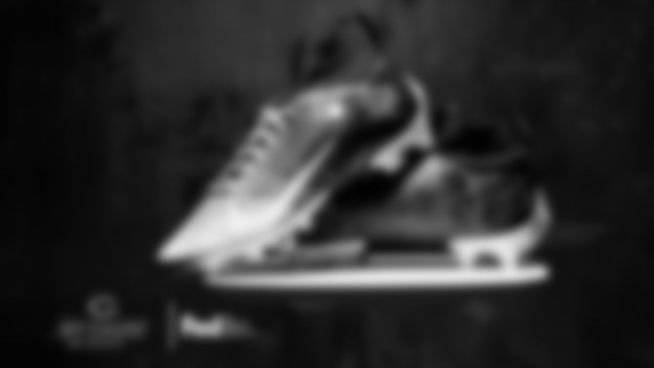 LB T.J Edwards

Greater Chicago Food Depository