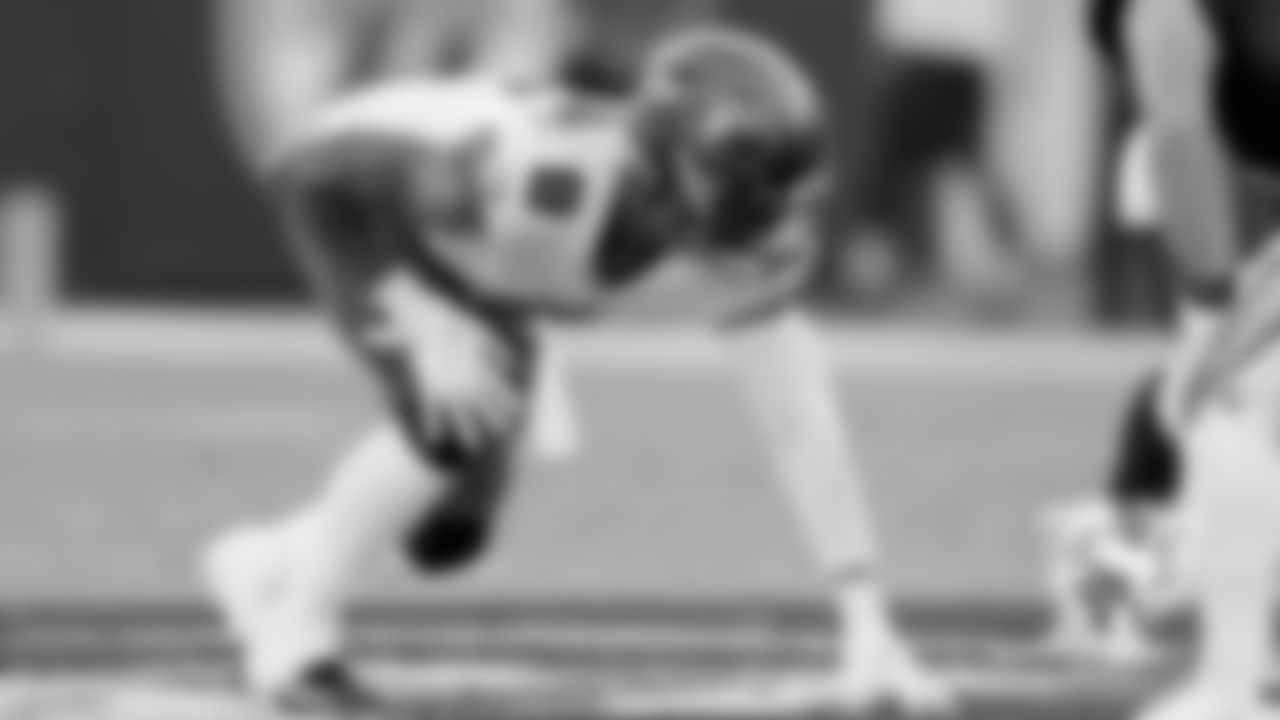 Joe-Tryon-Shoyinka-10