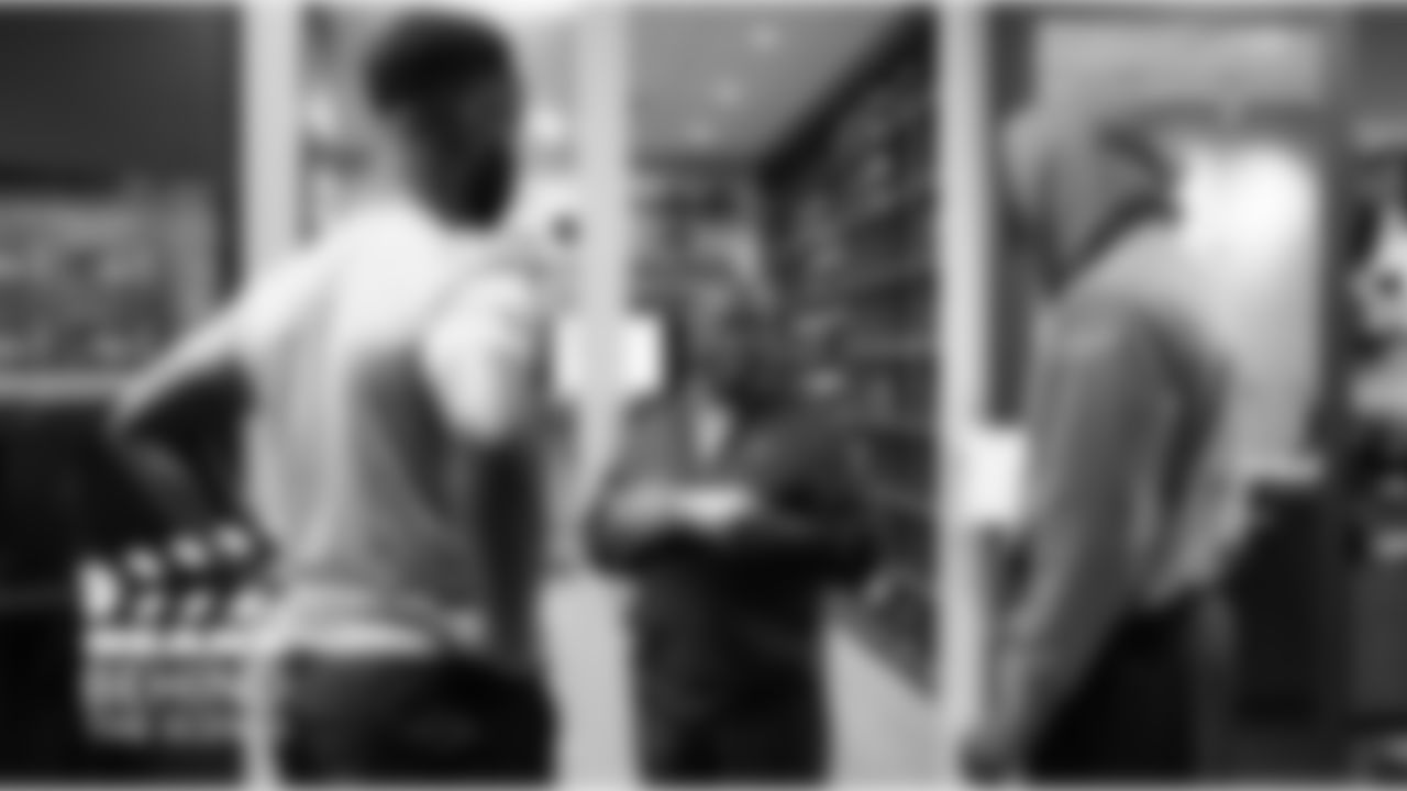2025_Rookie_Camp_Arrivals_008