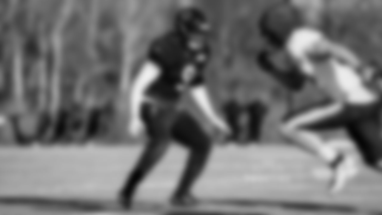 Chicago Bears players and coaches on the field for practice at Halas Hall, Tuesday, December 23, 2025, in Lake Forest, Illinois.