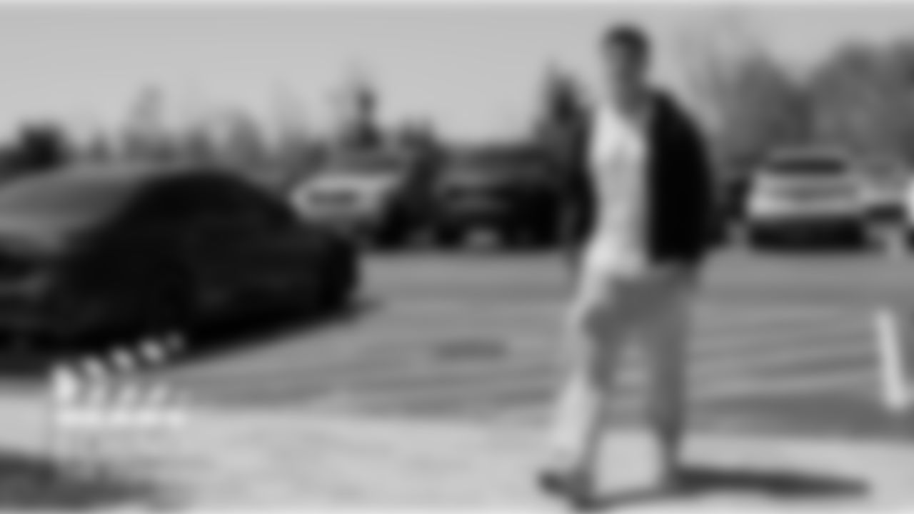 2025_Rookie_Camp_Arrivals_001