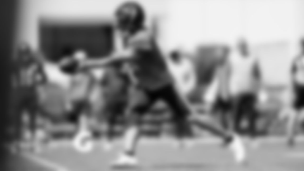 QB Caleb Williams
