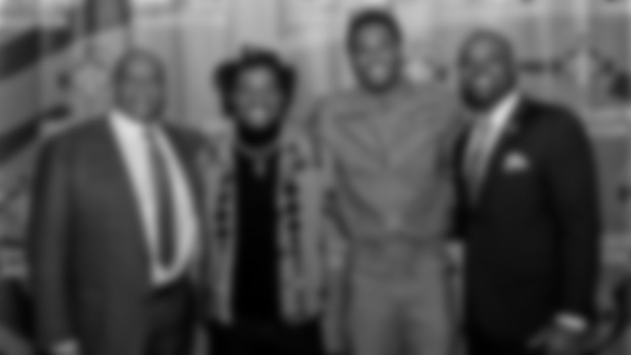 CJGJ Gala _0002__JF18359.jpg