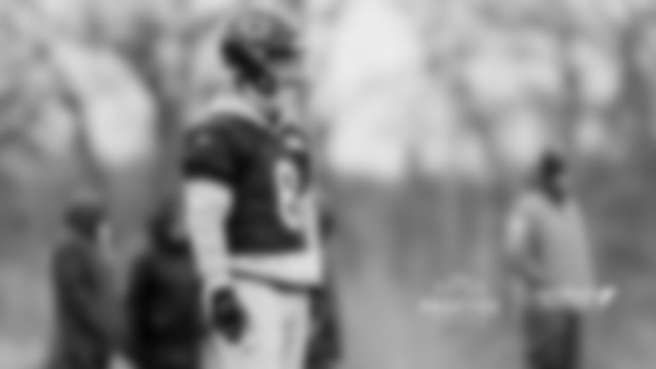 Chicago Bears players and coaches on the field for practice at Halas Hall, Thursday, January 1, 2026, in Lake Forest, Illinois.